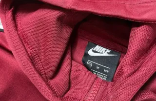 ¡¡OFERTA!! Talla XS Chaqueta Nike Burdeos