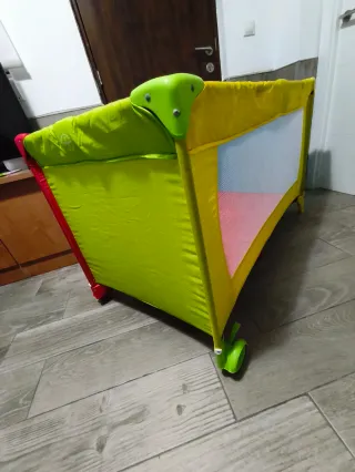 Parque cuna de viaje infantil