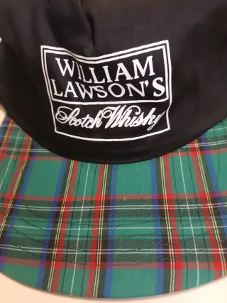 10 Cappelli inutilizzati a 20 euro ciascuno