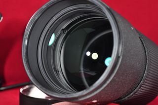 Objetivo AF Nikkor 80-200mm f:2.8 D + parasol HB-7