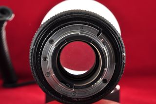 Objetivo AF Nikkor 80-200mm f:2.8 D + parasol HB-7