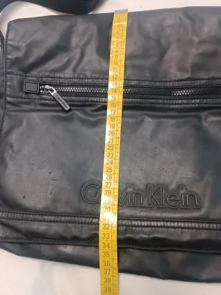 Bandolera chico Calvin Klein Negra