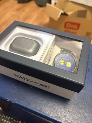 Reloj WATXandME Azul y Amarillo