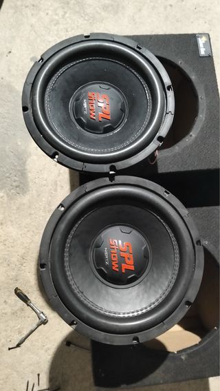 2 Subwoofers Hertz SPL Show