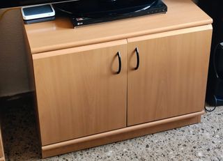 Mueble TV madera 2 puertas