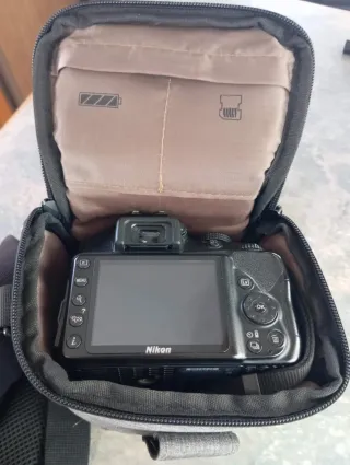 Cámara reflex Nikon D3400 + objetivo 18-55mm AF-P