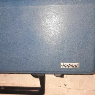 Máquina de escribir portátil Mitoral 2000 S