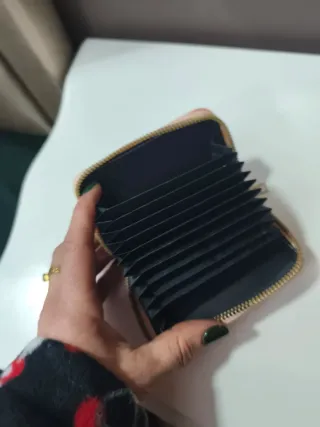 Cartera de tarjetas acolchada rosa