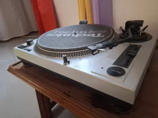Tocadiscos Technics Belt Drive Plata