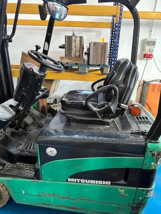 Carretilla Elevadora Eléctrica Mitsubishi 1.6T