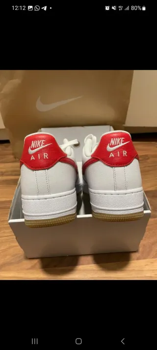 Nike Air Force 1 Blancas y Rojas