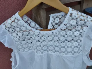 Blusa blanca encaje talla M