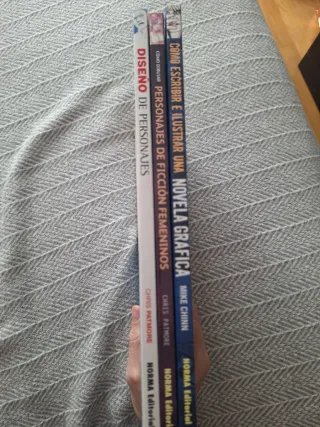 diseño de personajes y personajes femeninos