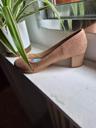 Zapatos fiesta tacón rosa oro talla 35