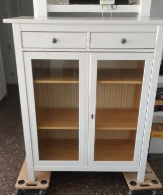 Vitrina Hemnes IKEA