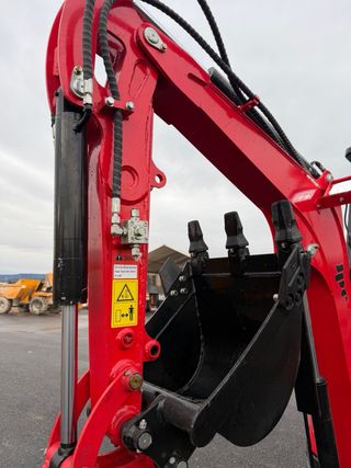 Excavadora 2.5tn Nueva