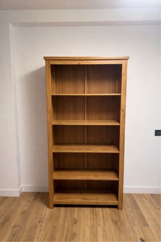 Estantería efecto madera para salón