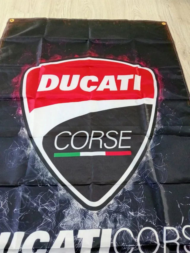 Bandera Ducati Corse