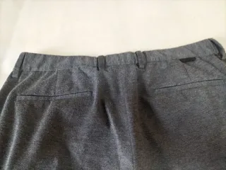 Pantalón de vestir gris para chico