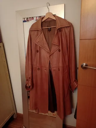 Abrigo de piel marrón