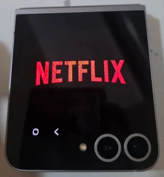 Samsung Galaxy Z Flip 6 Argento 12GB RAM/512GB Storage