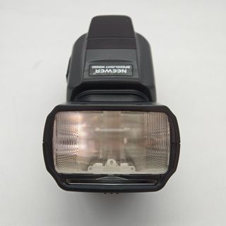 FLASH NEEWER SPEEDLIGHT NW985 + DIFUSOR