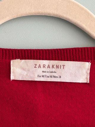 ZARA Chaqueta roja de punto-T.M