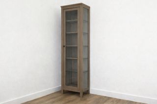 Vitrina efecto madera con puertas de cristal