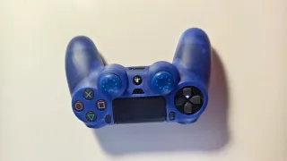 PS4 Pro + 2 Mandos + Juego