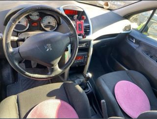 Peugeot 207 2006