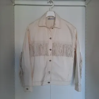 Chaqueta Zara tejana flecos blanca Talla S