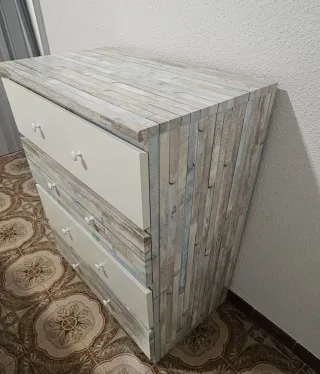 Cómoda IKEA 4 cajones 80.3x100 cm