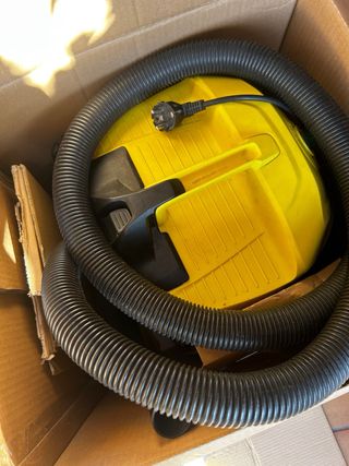 Aspiradora Karcher WD 4