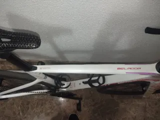 BERRIA BELADOR PRO 2025 Ultegra Di2 CUSTOM Talla53