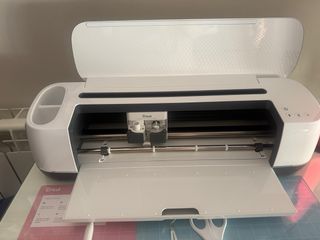 Cricut Maker 3 con accessori