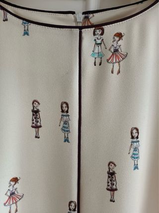 Vestido Alba Conde estampado figuras