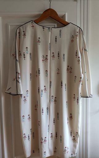 Vestido Alba Conde estampado figuras