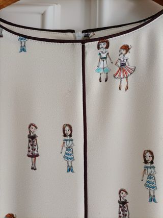 Vestido Alba Conde estampado figuras