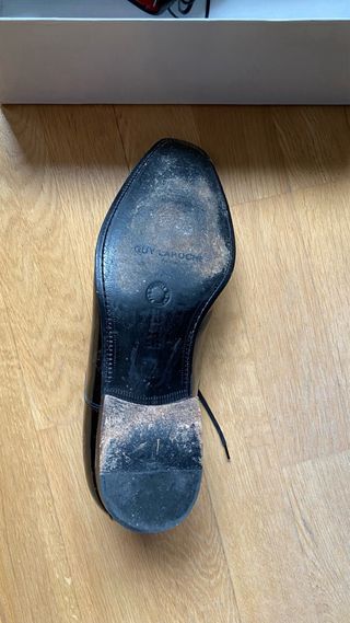 Zapatos Guy Laroche charol negros T43