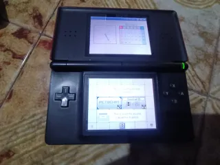 Nintendo Ds cerniera rotta