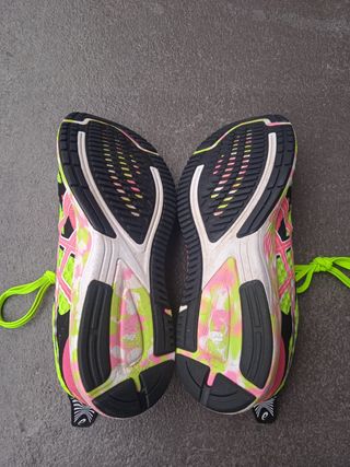 Zapatillas ASICS GEL NOOSA TRI 12 Talla 39.5