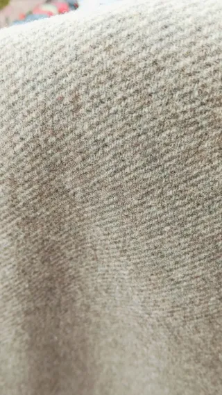 Abrigo paño lana MANGO MAN beige.