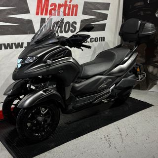 YAMAHA Tricity 300