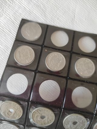 Monedas 50 céntimos y 10 pesetas