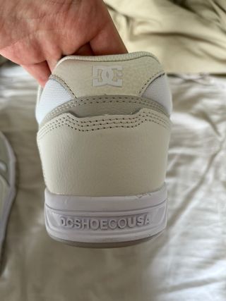 Zapatos DC Shoes Beige/Blanco Talla 44