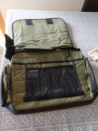 Bandolera Converse Negra y Verde