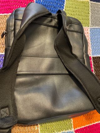 Mochila efecto piel Misako negra
