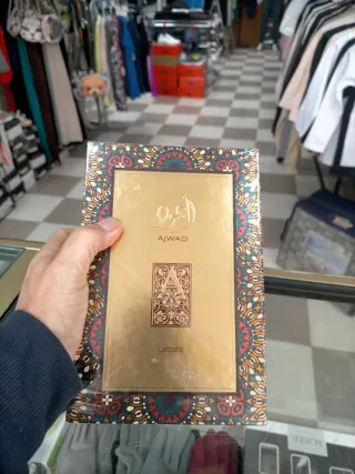 Perfume Ajwad Lattafa Eau de Parfum 100ml