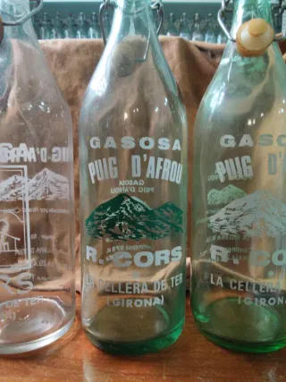 Botellas Gasosa Puig d'Afrou R. Cors Girona