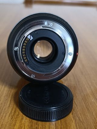 Olympus Zuiko Digital 40-150mm 1:3.5-4.5   4/3